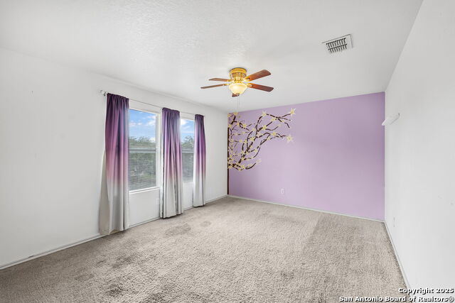 Listing photo id 18 for 9106 Sycamore