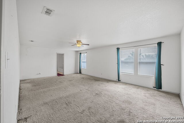 Listing photo id 23 for 9106 Sycamore