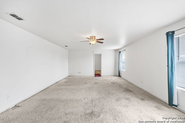 Listing photo id 24 for 9106 Sycamore