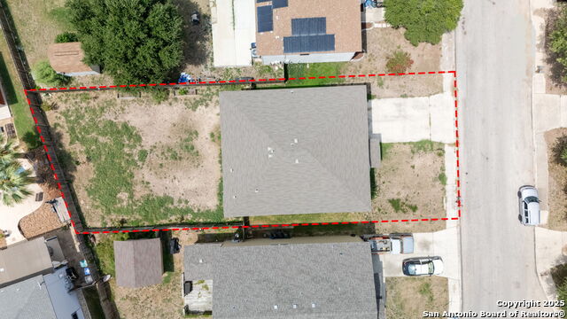 Listing photo id 34 for 9106 Sycamore
