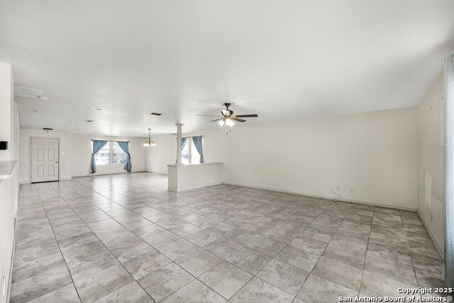 Listing photo id 3 for 9106 Sycamore