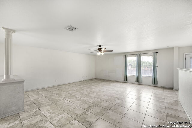 Listing photo id 6 for 9106 Sycamore