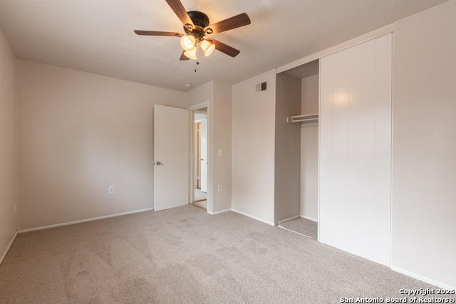 Image 16 of 24 For 5955 Oak Run