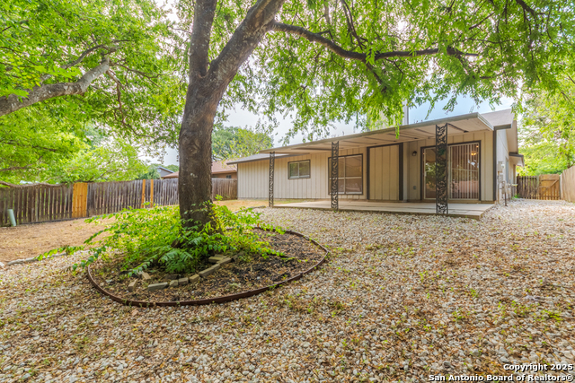 Image 21 of 24 For 5955 Oak Run