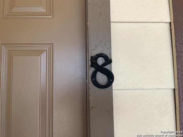 Image 2 of 15 For 300 Moursund Blvd.  8