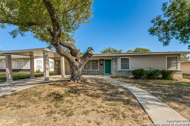 Details for 415 Rampart E, San Antonio, TX 78216