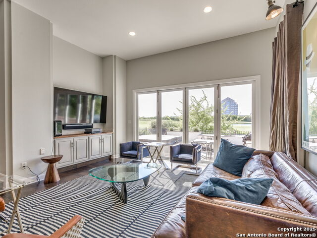 Image 19 of 69 For 43 Bristol Grn