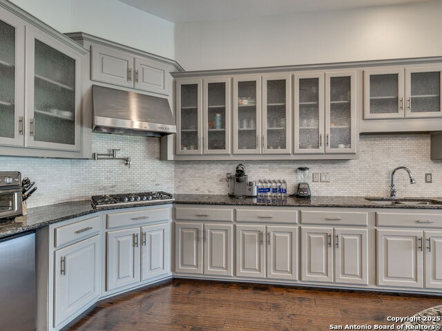 Image 25 of 69 For 43 Bristol Grn