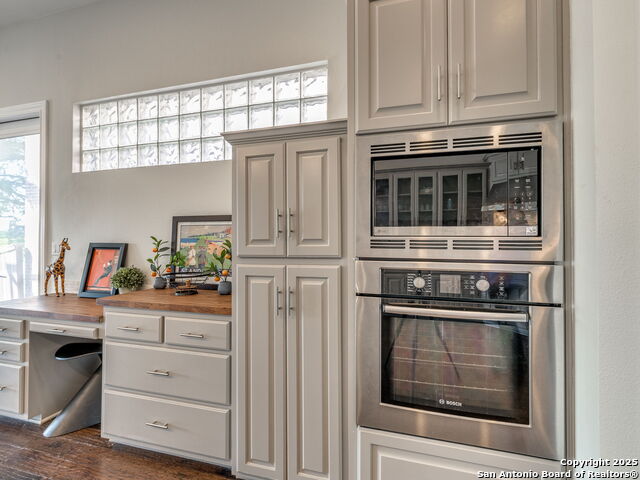 Image 28 of 69 For 43 Bristol Grn