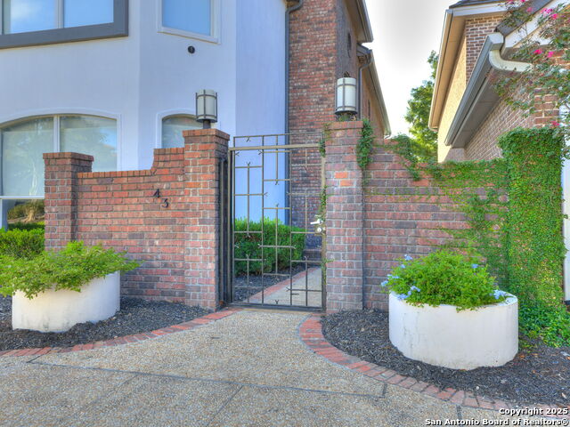 Image 3 of 69 For 43 Bristol Grn