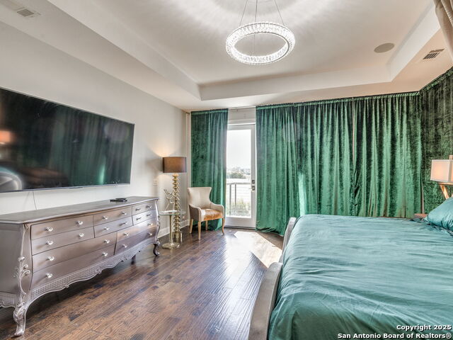 Image 37 of 69 For 43 Bristol Grn