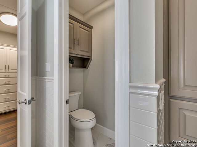 Image 43 of 69 For 43 Bristol Grn