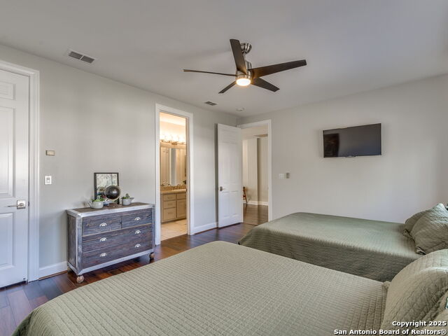 Image 55 of 69 For 43 Bristol Grn