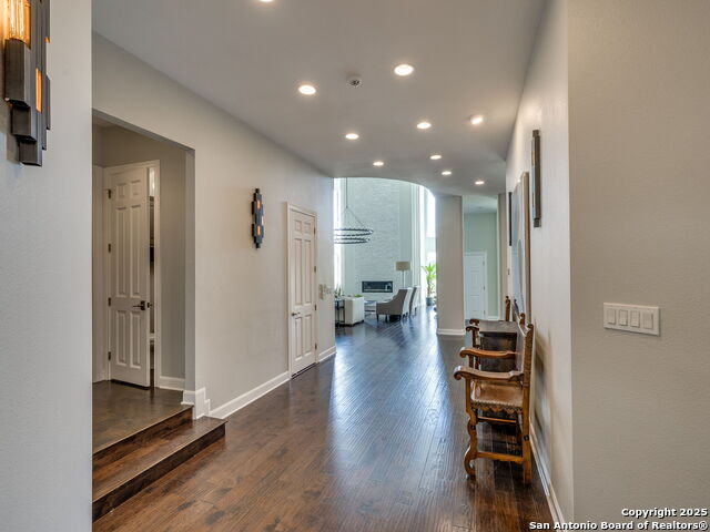 Image 6 of 69 For 43 Bristol Grn