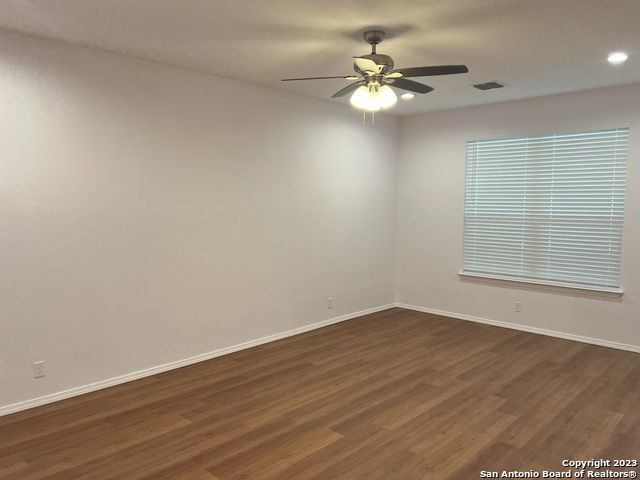 Listing photo id 2 for 141 Wright Cove