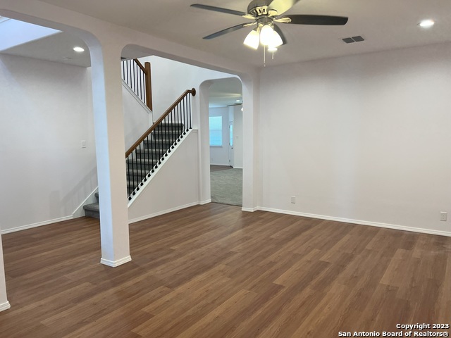 Listing photo id 3 for 141 Wright Cove
