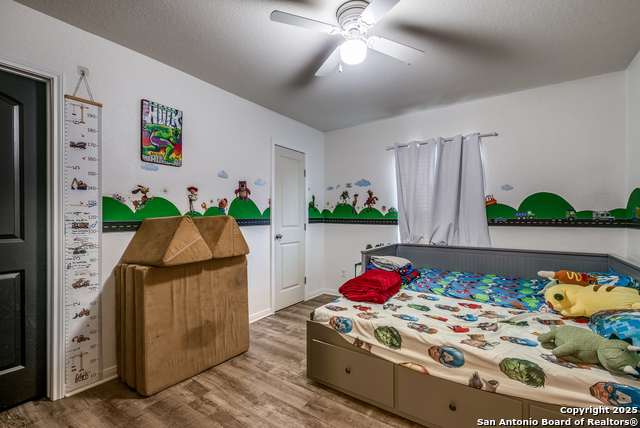 Listing photo id 19 for 6122 Underwood Way