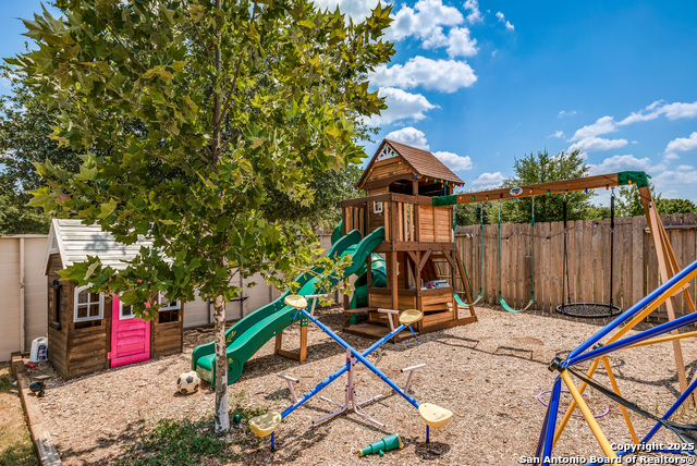 Listing photo id 21 for 6122 Underwood Way