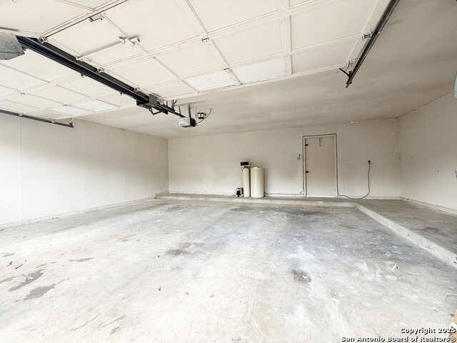 Image 14 of 16 For 5800 Royal Bnd