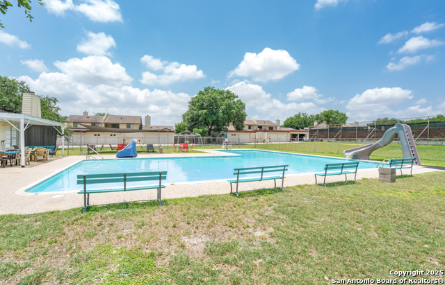 Image 15 of 16 For 5800 Royal Bnd