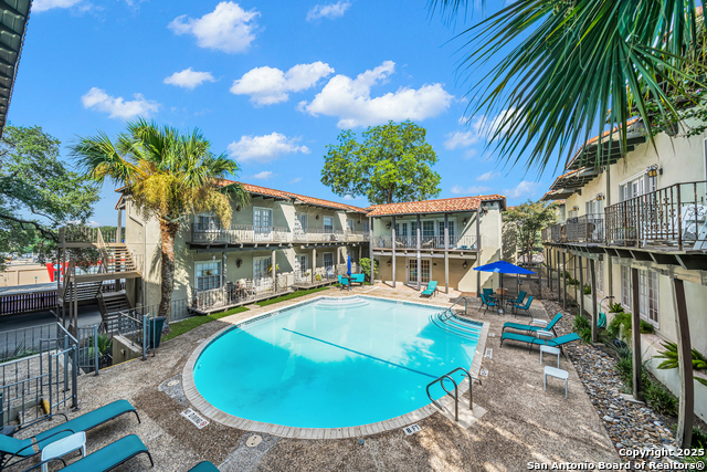 Image 3 of 14 For 66 Brees  Apt 6