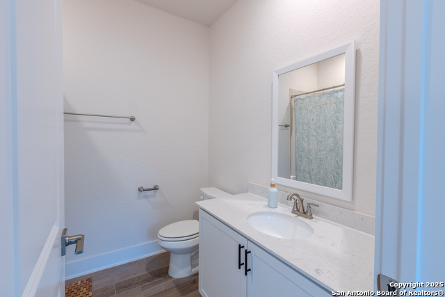 Image 22 of 31 For 8851 Oakland Rd #24