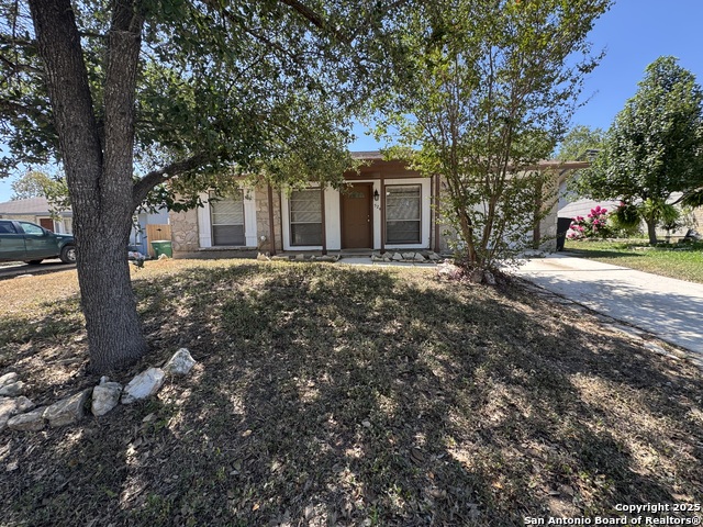 Listing photo id 0 for 5242 Village Ha Village Haven