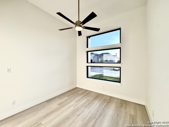 Image 14 of 27 For 29726 Millwood