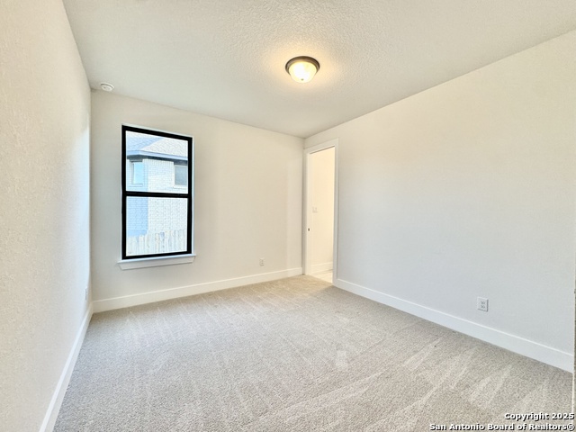 Image 21 of 27 For 29726 Millwood
