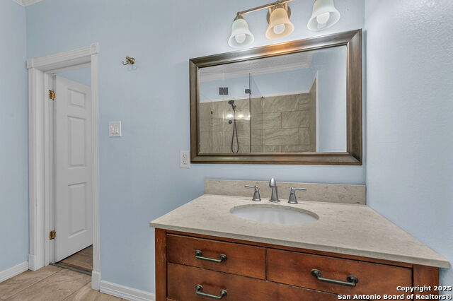 Image 10 of 29 For 3525 Fm 1346