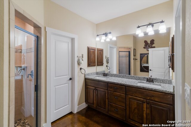 Listing photo id 12 for 570 La Paloma