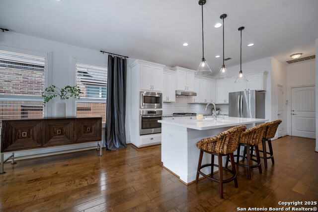 Listing photo id 8 for 487 Mission Hill