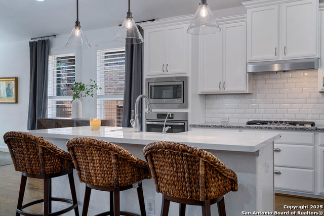 Listing photo id 10 for 487 Mission Hill