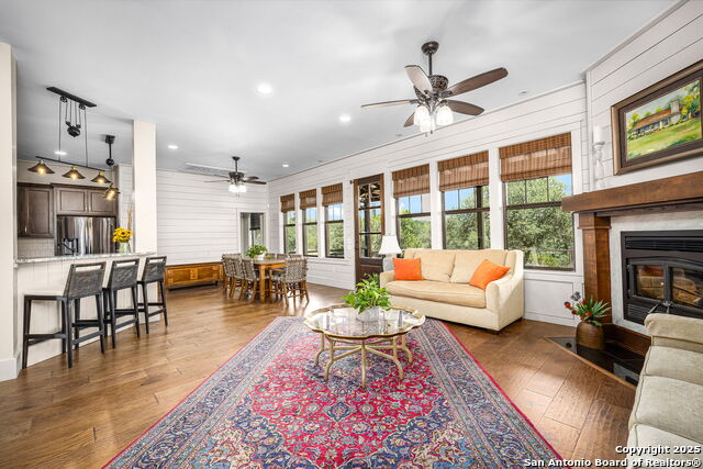 Image 26 of 39 For 2101 Passare