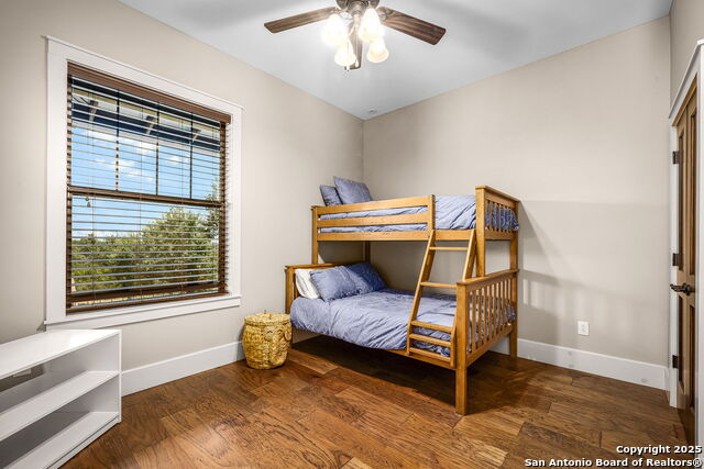 Image 27 of 39 For 2101 Passare