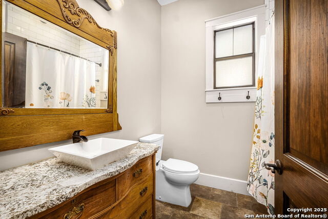 Image 28 of 39 For 2101 Passare