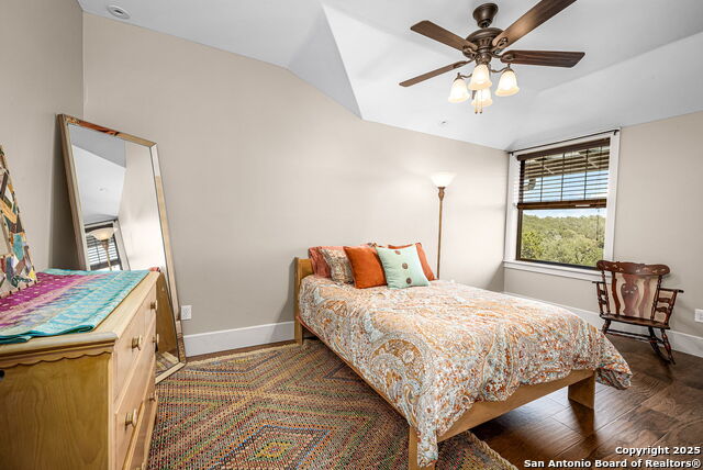 Image 34 of 39 For 2101 Passare