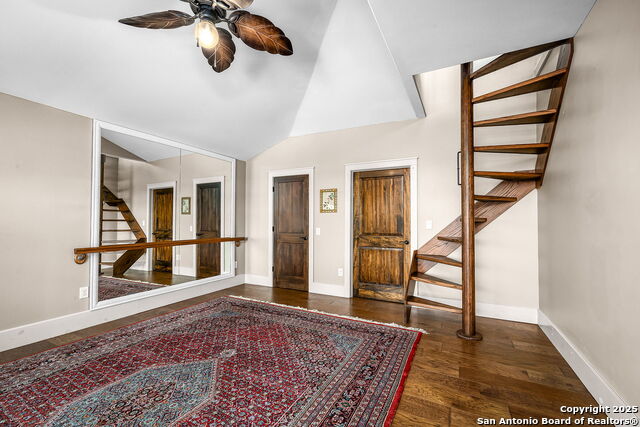 Image 35 of 39 For 2101 Passare