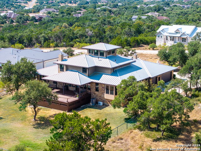 Image 38 of 39 For 2101 Passare