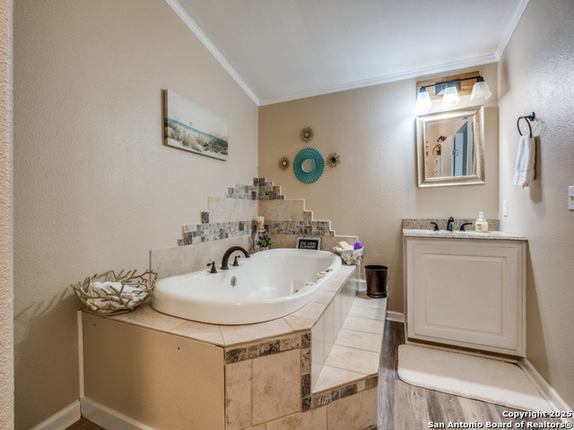 Image 9 of 15 For 402 Galveston St