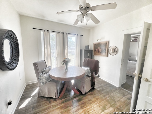 Image 10 of 17 For 1015 Zunker St