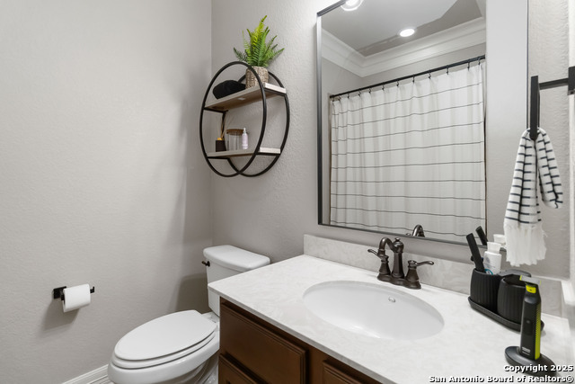 Listing photo id 16 for 1012 Rivers Peak