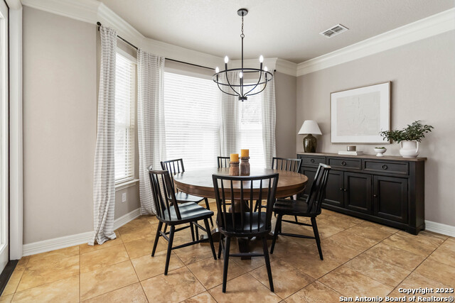 Listing photo id 6 for 1012 Rivers Peak