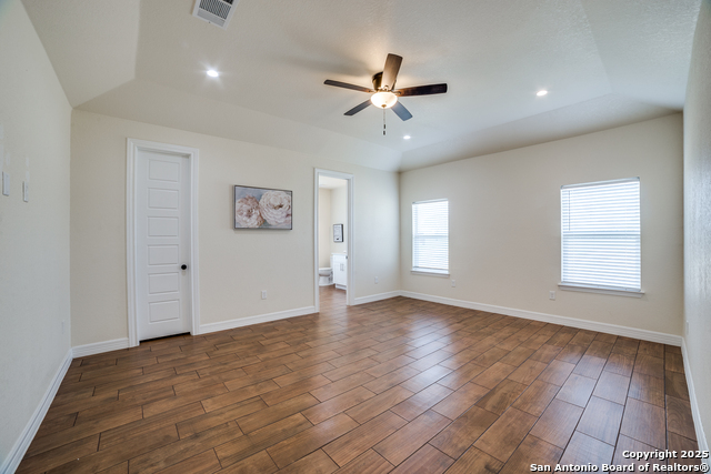 Image 21 of 26 For 100 Short Meadow W