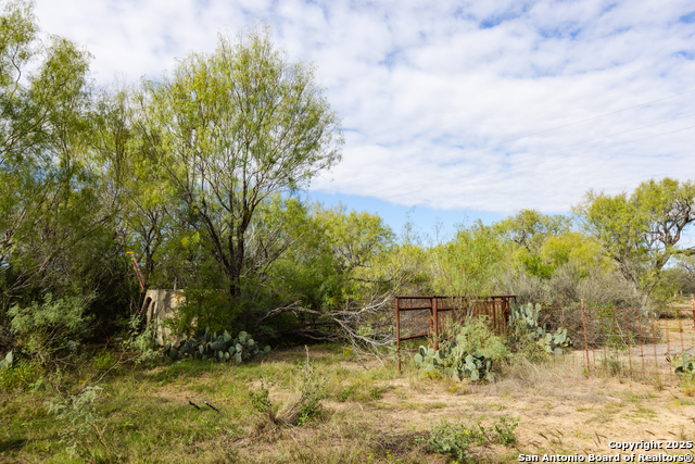 Image 7 of 12 For 7 Fm 1581  