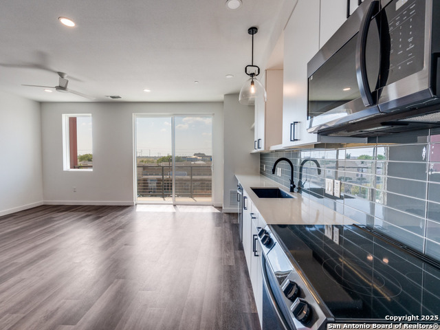 Image 4 of 33 For 2165 Gabriels Pl  1312