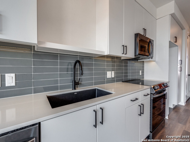 Image 7 of 33 For 2165 Gabriels Pl  1312