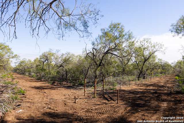 Image 9 of 14 For 10 Fm 1581  