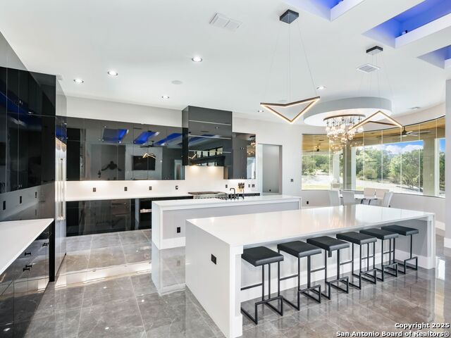 Listing photo id 10 for 25003 Miranda Ridge