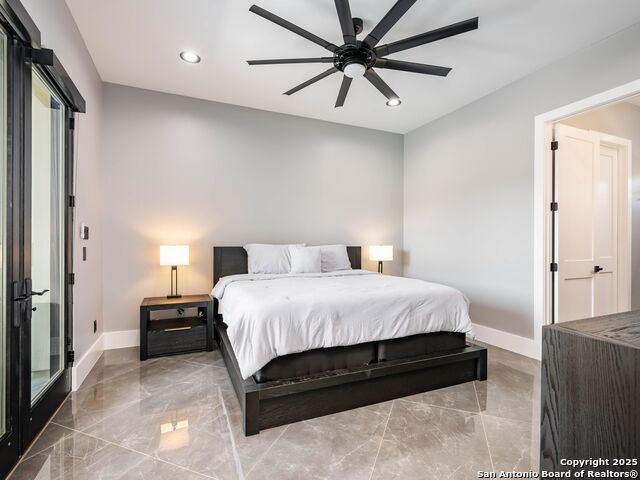 Listing photo id 23 for 25003 Miranda Ridge